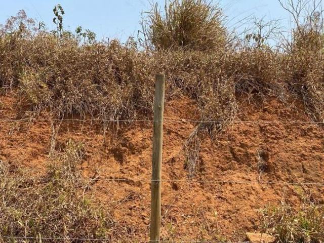 Lote / Terreno à venda em Santa Bárbara, no bairro São Bernardo