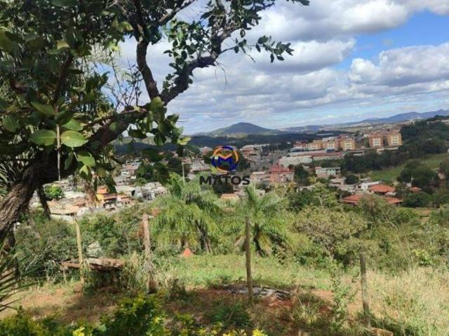 Lote / Terreno à venda em Santa Luzia, no bairro Novo Centro