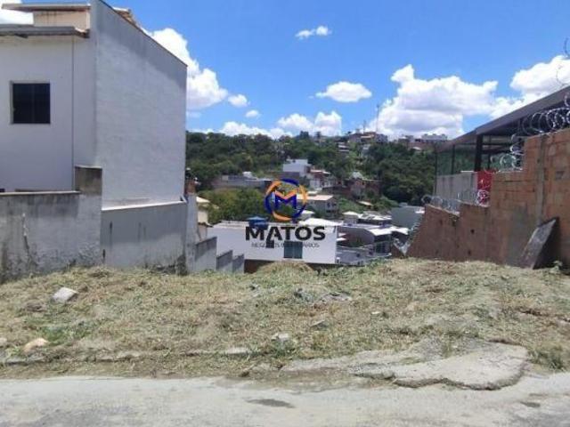 Lote / Terreno à venda em Santa Luzia, no bairro Perola Negra