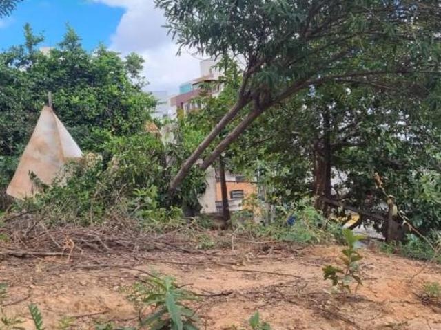 Lote / Terreno à venda em Sabará, no bairro Nova Vista