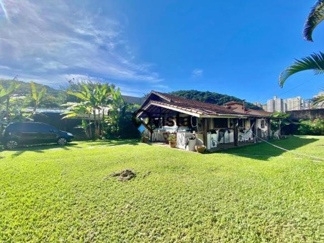 Lote / Terreno em Pitangueiras Guarujá