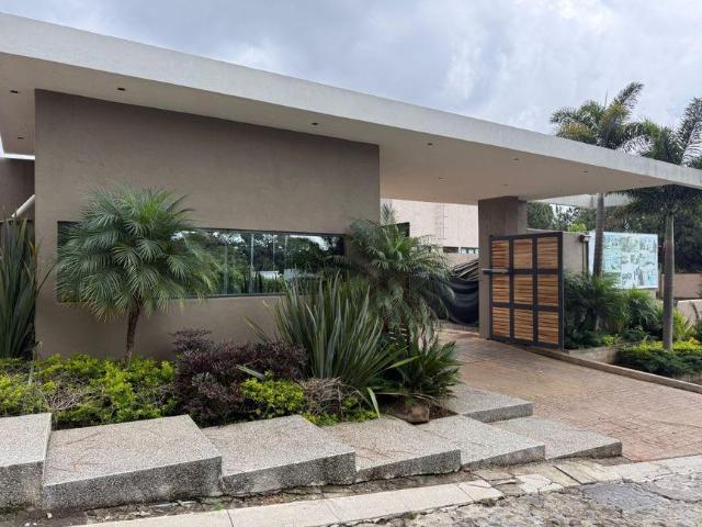 Lote / Terreno en Venta en Lomas de Ahuatl?n