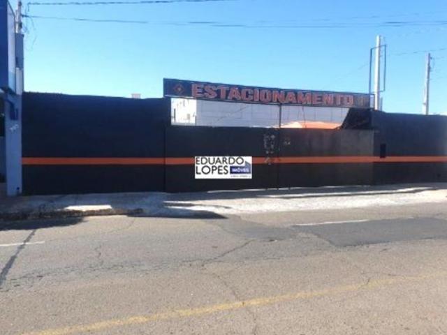 Lote / Terreno para venda em Centro de 745.80m²