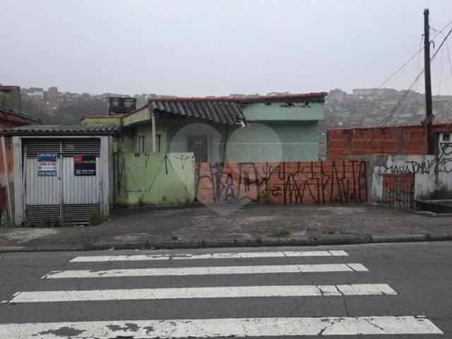 Lote / Terreno para venda em Jardim Utinga de 234.00m²