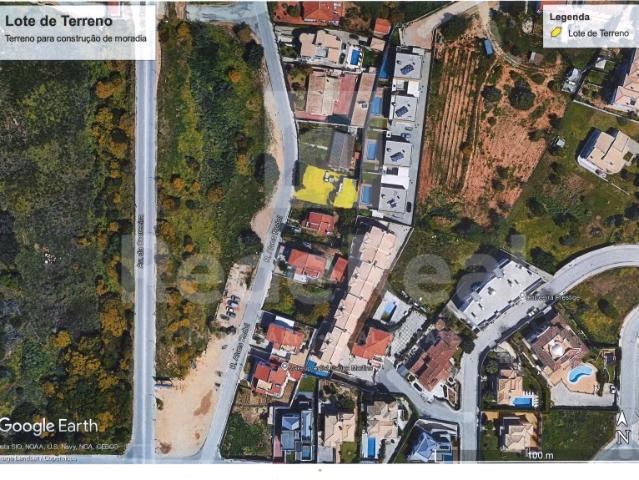 Lote terreno para construção de moradia em zona central de Albufeira