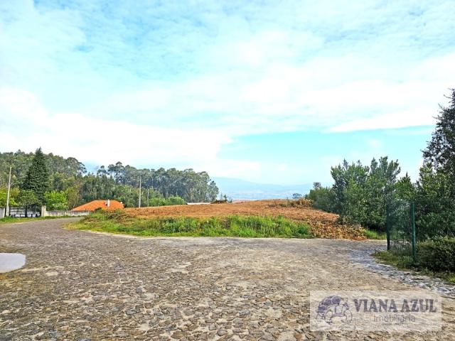 Lote terreno p/armazem c/1.445 m2, Vila Nova de Anha