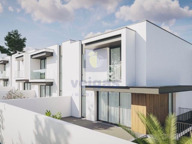 Lote Urbanizado com Projeto Aprovado para 6 Moradias em banda