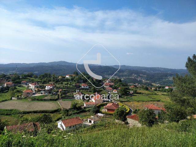 lote urbano, 1100m2 periferia de Paredes de Coura