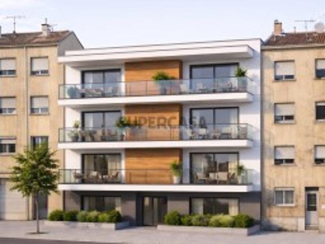 Lote Urbano com PIP Aprovado | 843 m² Construção | 4 Pisos | Excelente Potencial