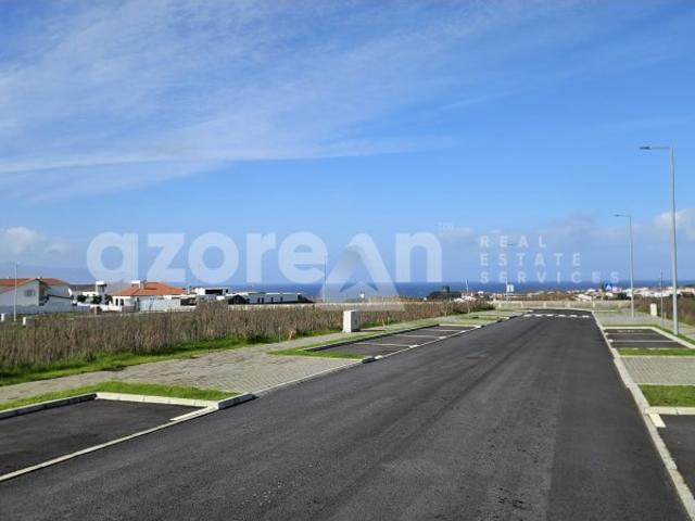 Lote urbano em localização privilegiada na freguesia da Matriz Ribeira Grande