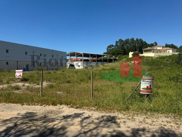 Lote Urbano em Rio Maior*RIOMAGIC