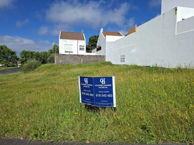 Lote Urbano no Arrifes Ponta Delgada com Projeto
