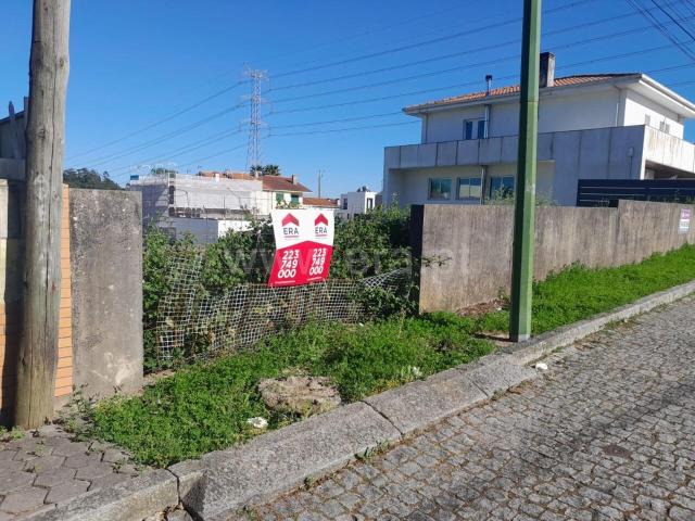 Lote / Vila Nova de Gaia, Sandim, Olival, Lever e Crestuma