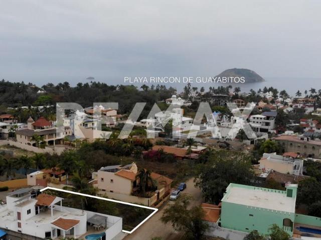 Venta Lote Residencial cerca a La Playa Mar Rincón de Guayabitos Doble Frente de Calle