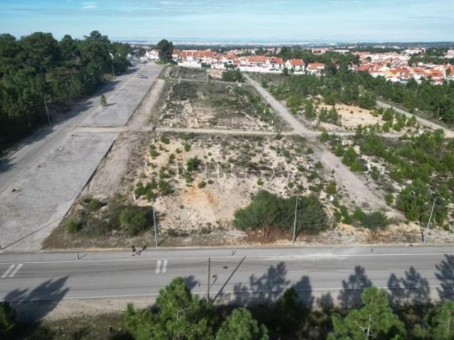Lote 21 para construção de moradia na Quinta do Conde