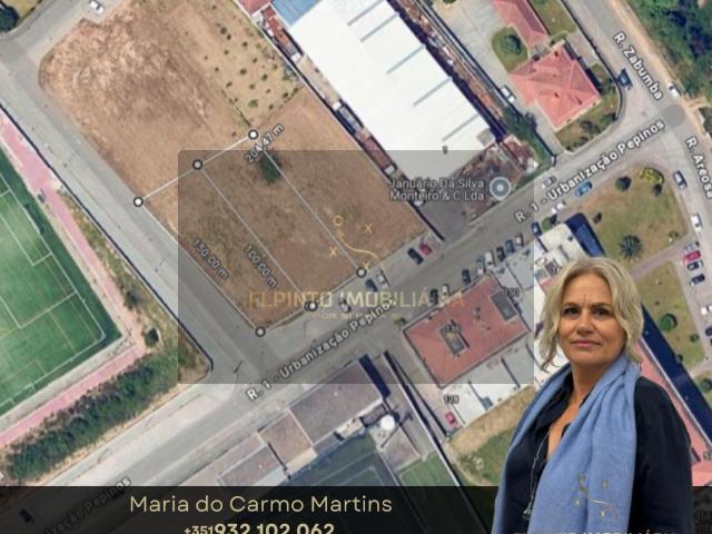 Lote 2 para construção moradia junto ao campo de Futebol de Paços de Brandão