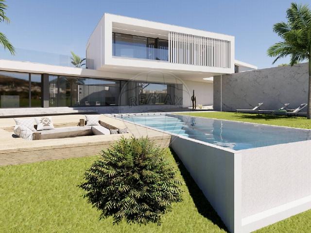 Lote 4500m² II Moradia T5 II 4 Suites II Spa II Campo De Pad. 600m² Santo Estêvão Das Galés