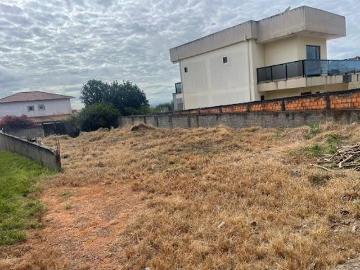 LOTE 420M² ARNIQUEIRAS 11M DE FRENTE CONDOMINIO CONSOLIDADO