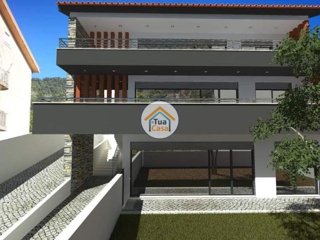 Lote 725 m² para Construção