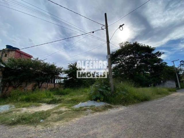 Lotec om espaço generoso de 465m²