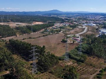 Loteamento Industrial composto por 26 lotes e 3 terrenos rústicos na Quinta Nova, em Arcos Anadia