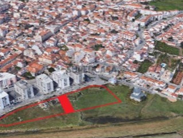 Loteamento para construção de 10 moradias em zona privilegiada e residencial de Lagoa