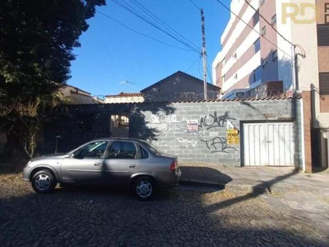 Loteb de 375m² bairro Sagrada Familia. coeficiente, 1.5