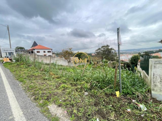 Dois Lotes de terreno para construção em Loures