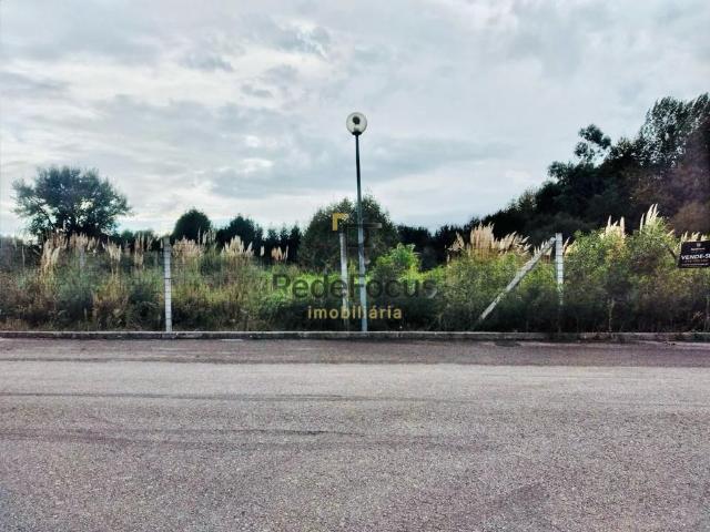 Lotes em Santa Maria de Lamas