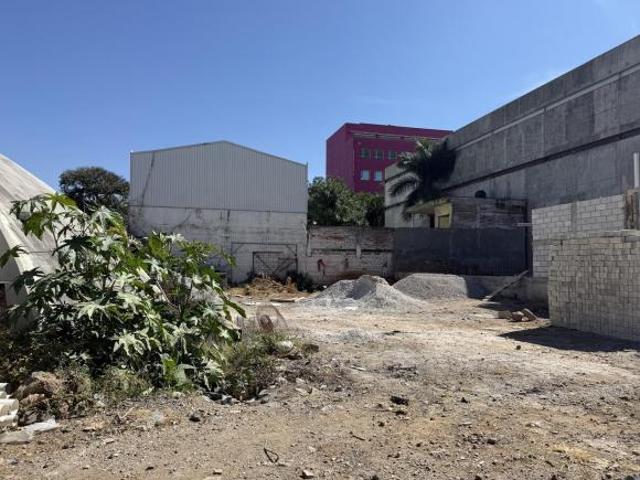 Lotes en venta con vigilancia 24 hrs