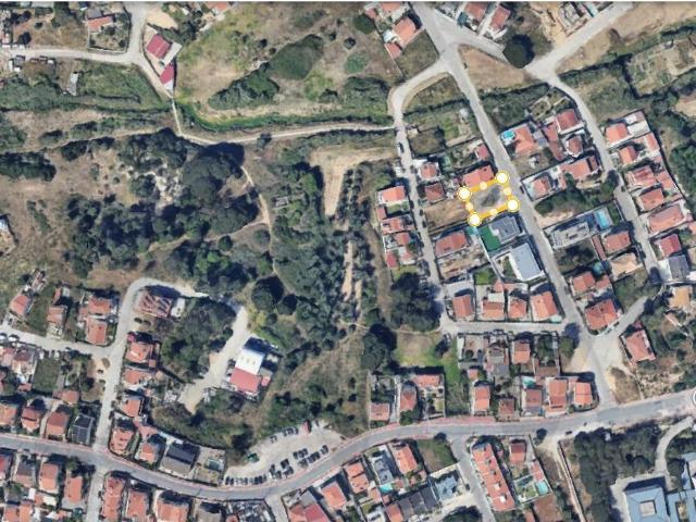 Lotes para construção de 2 fogos na Sobreda, Charneca da Caparica