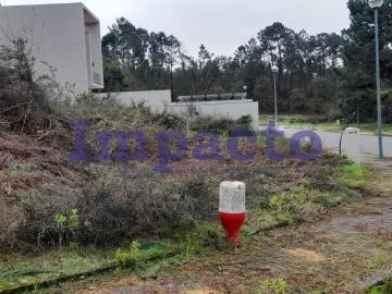 Loteamento para construção em Alviães, Palmaz