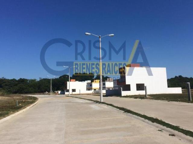 LOTES/TERRENOS EN VENTA EN FRACCIONAMIENTO CAMPANARIO EN TUXPAN