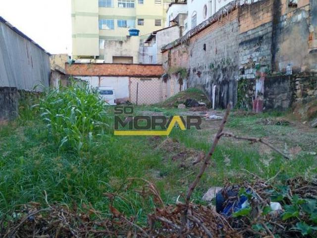 Lote/Terreno a venda no bairro Sagrada Familia, em Belo Horizonte / MG