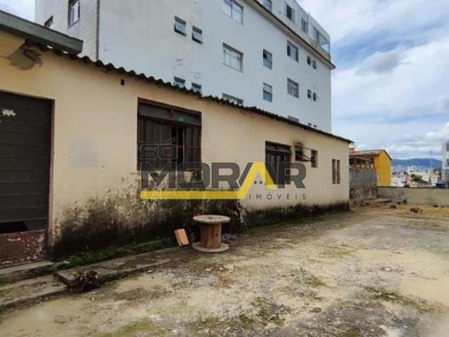 Lote/Terreno a venda no bairro Sagrada Familia, em Belo Horizonte / MG
