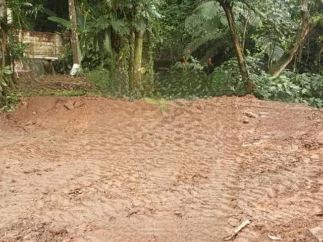 LOTE/TERRENO de 405 m² Próximo a cachoeira
