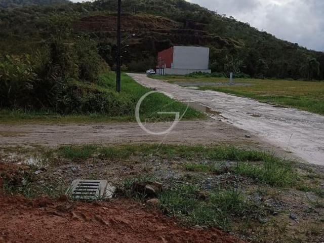 LOTE/TERRENO EM MATINHOS!