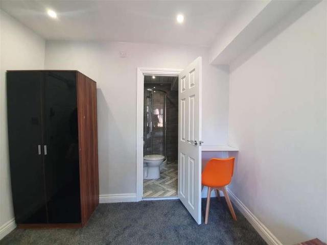 Lothair Road, Aylestone, Leicester, LE2