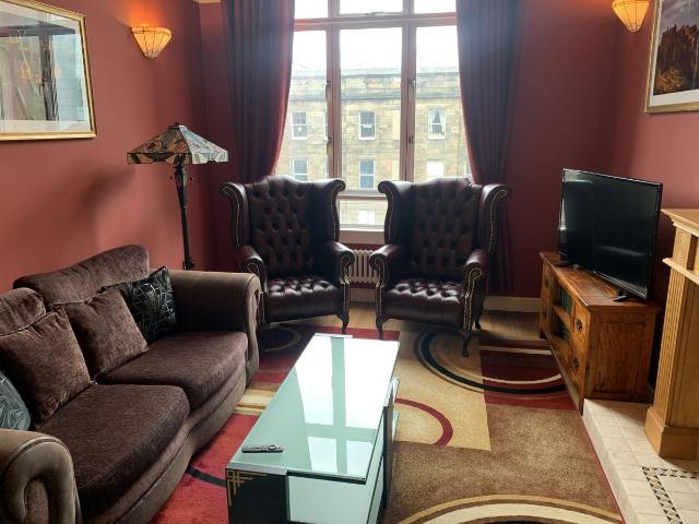 Lothian Road, Edinburgh EH3, 1 bed flat to rent, £2,500 pcm | PrimeLocation
