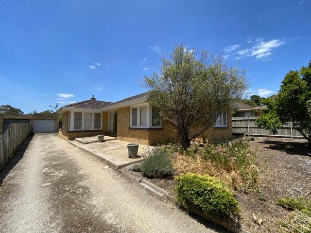 Lots of parking plus conveniently located in the Heart of Frankston