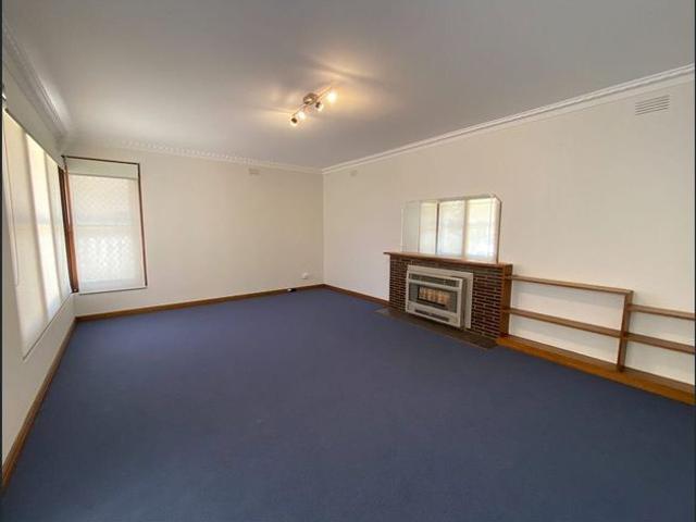 Lots of parking plus conveniently located in the Heart of Frankston