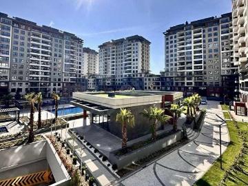 LOTS OFİS REFERANS BEYLİKDÜZÜNDE HAVUZ VE PEYZAJ CEPHELİ 2+1