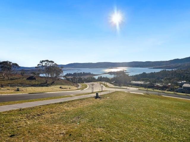 REGISTERED LOTS READY TO BUILD 699m21142m2 from $590,000