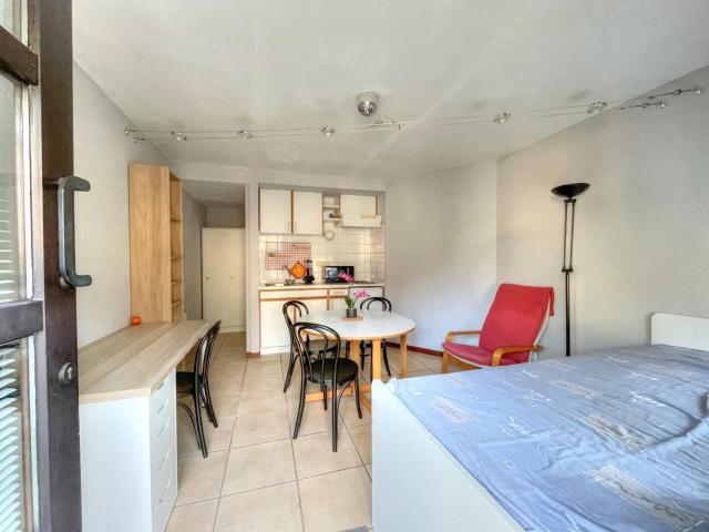 Louvain la Neuve: Studio à louer rdc de 23 m² PEB F