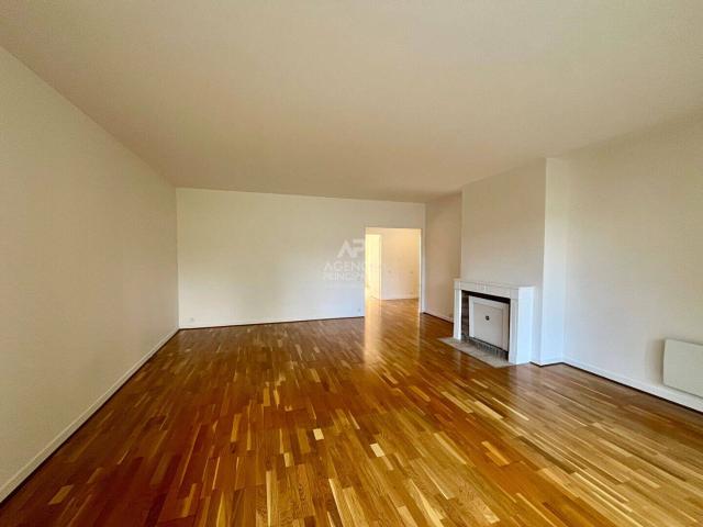 Louveciennes ! Bel appartement de 4 pièces de 108 m² avec balco