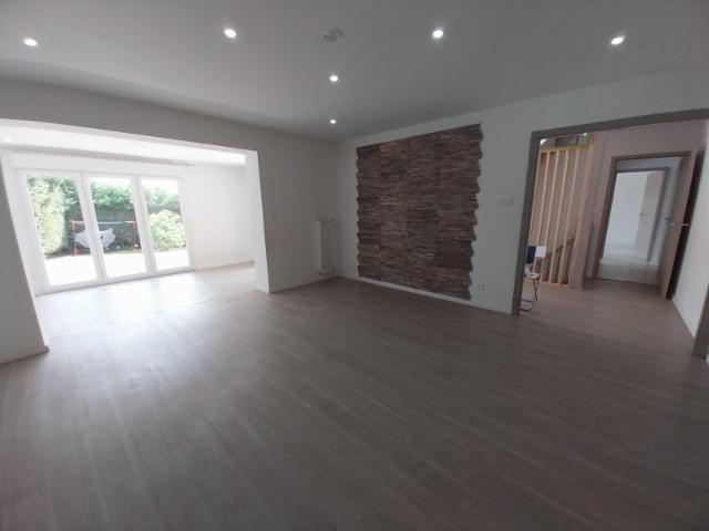 Louvigny, maison de 187m2 sur 13 ares de terrain