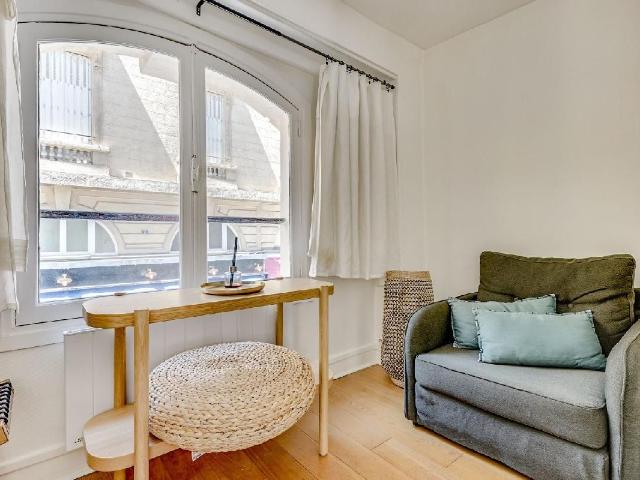 Louvre Opéra 1 Bedroom, Paris Amsterdam Apartments for Rent
