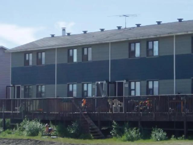 Loucheux Rowhouses