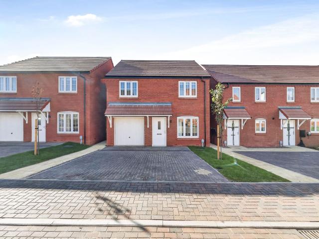 Loudham Avenue, Northampton NN5, 3 bed detached house to rent, £1,600 pcm | PrimeLocation
