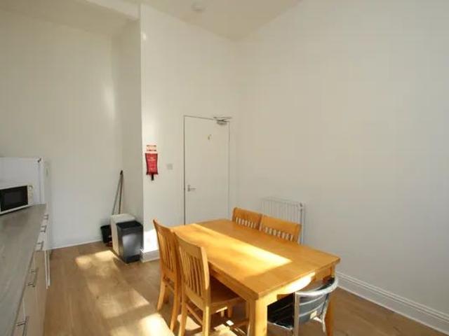 Loudon Terrace, Hillhead, G12